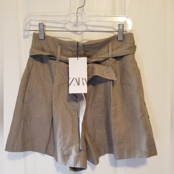 Zara Pants - NWT Zara Short Women's Beige Size Small